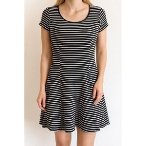 Rue21 Black White Striped Ribbed‎ Knit Bodycon Mini Dress - Medium